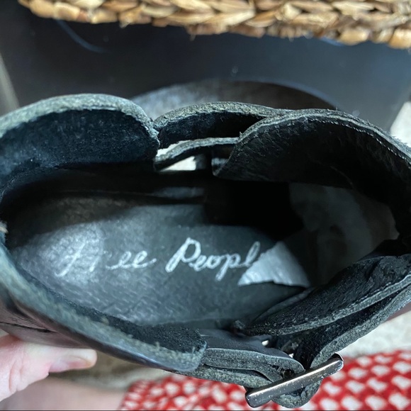 Free people low heel double buckle leather city style shooties size 37M EXC COND - Picture 11 of 15